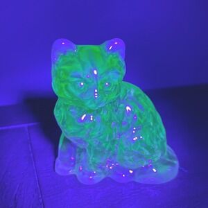 Mosser Uranium Glass Sitting Cat Figurine Vaseline Glass 3" UV Reactive Green